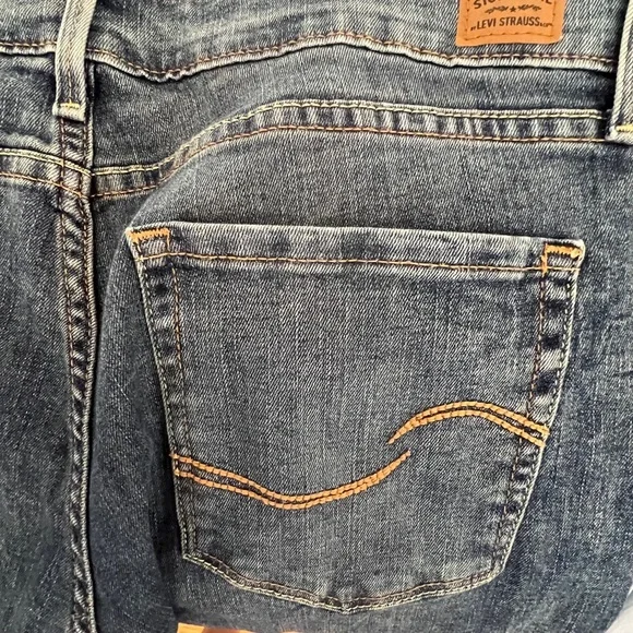 Levi jeans - Picture 2 of 5